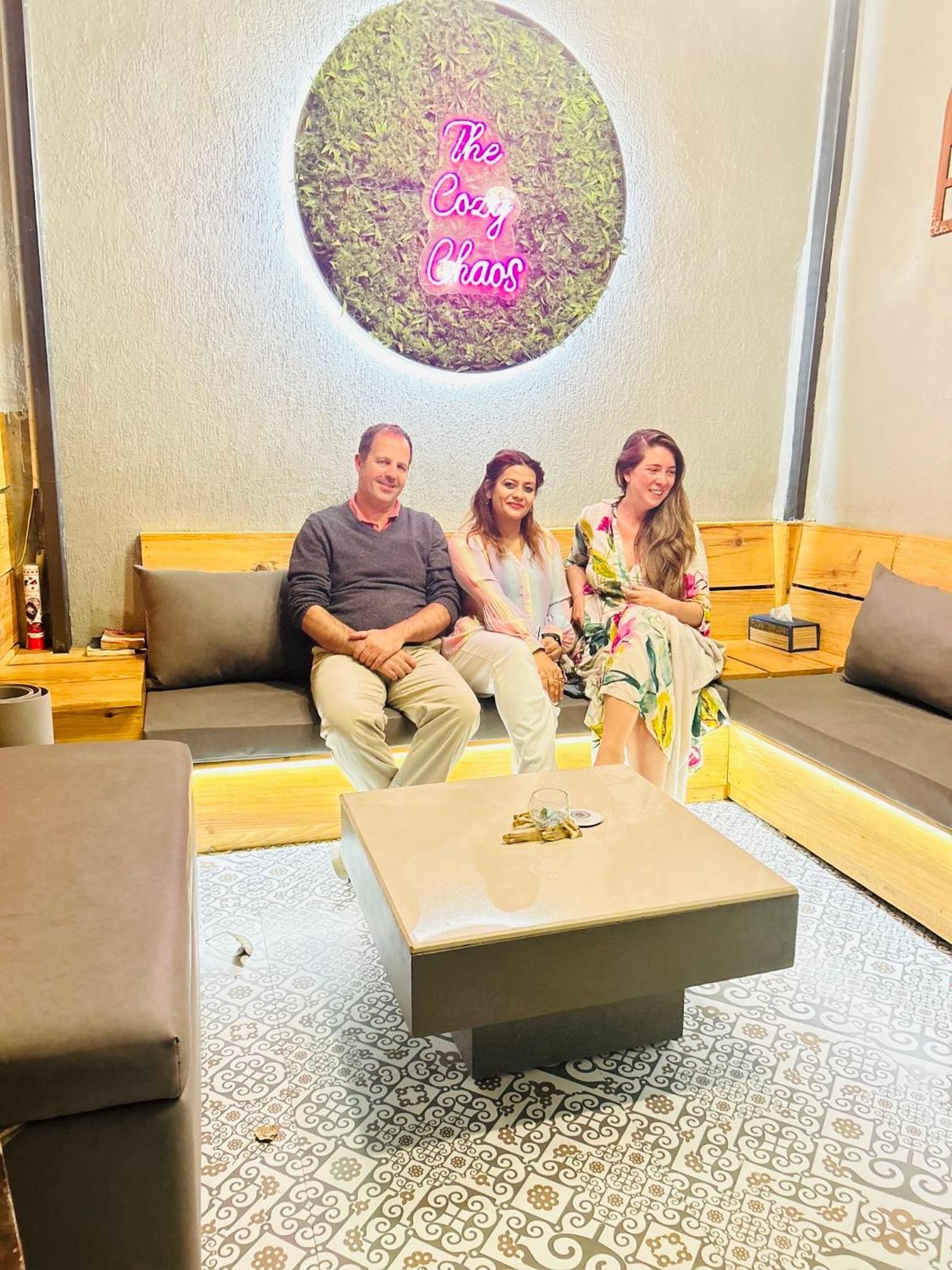 The Cozy Chaos Villa อัครา ภายนอก รูปภาพ